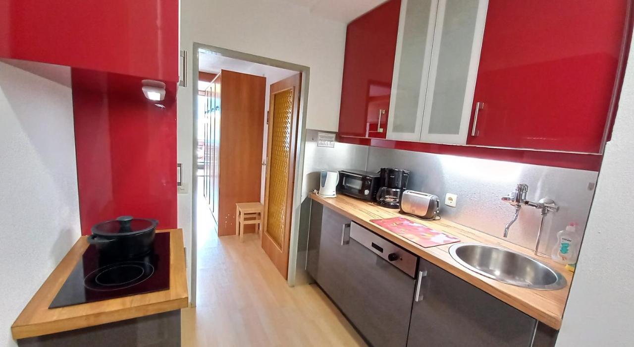 Maren Seeblick Appartement Haus Haensel&Gretel Direkt Am Ossiacher See Mit Hallenbad Stiegl Exterior foto